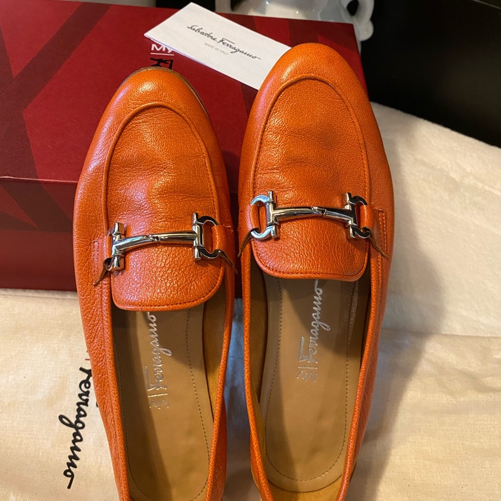 Salvatore Ferragamo Leather Flats